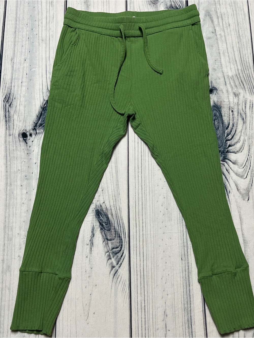 kate quinn Parakeet Skinny Crop Joggers Size M - Picture 2 of 7